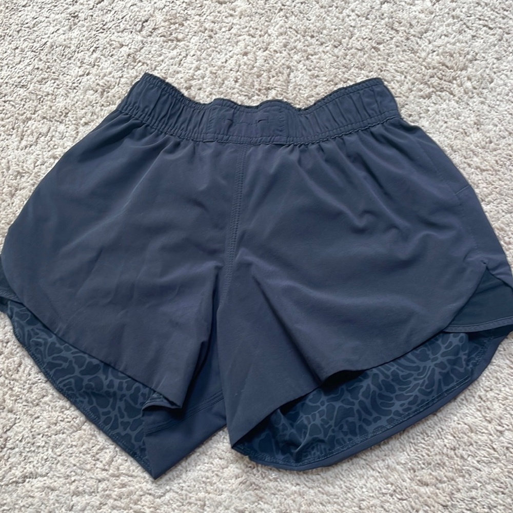 Lululemon reversible short